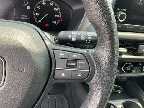 Used 2024 Honda HR-V LX image 11