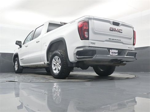 Used 2023 GMC Sierra 1500 SLE image 41