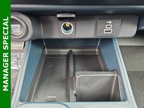 New 2025 Ford Maverick Lobo image 24