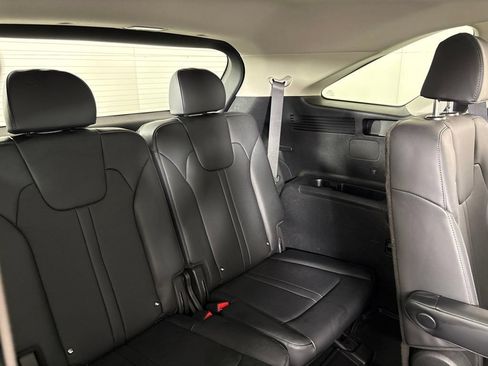 Used 2025 Kia Sorento EX AWD/4WD image 24