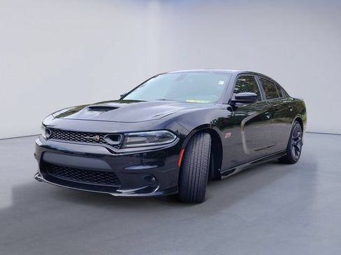 Used 2020 Dodge Charger Scat Pack RWD image 11