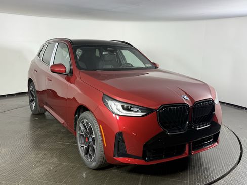 Used 2026 BMW X3 xDrive30 w/ Premium Package image 2