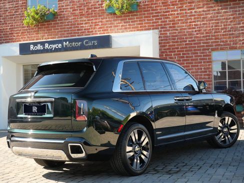 New 2026 Rolls-Royce Cullinan AWD/4WD image 2