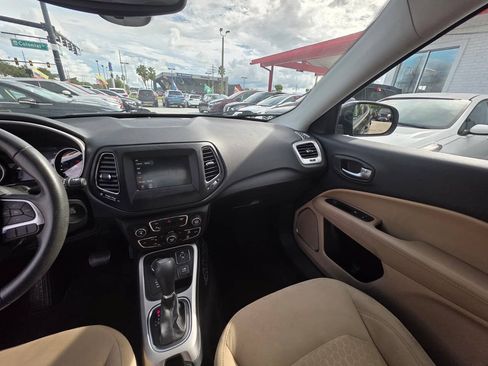 Used 2018 Jeep Compass Sport w/ Tech Group AWD/4WD image 15