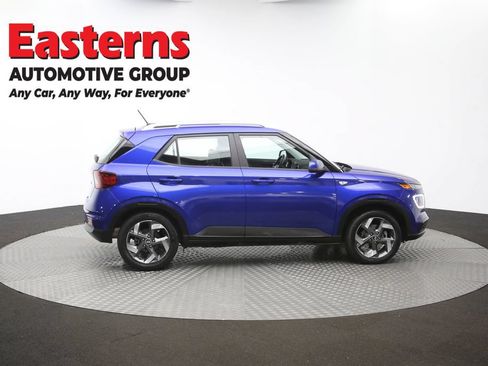 Used 2023 Hyundai Venue Limited w/ Cargo Package FWD image 45