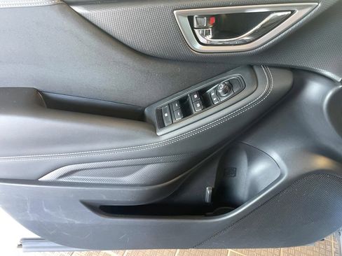 Used 2022 Subaru Forester Premium image 8