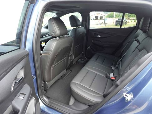 New 2026 Buick Envista Avenir FWD image 26