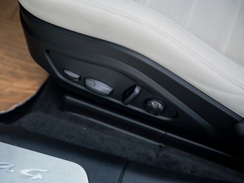 New 2026 Porsche Panamera 4 image 17