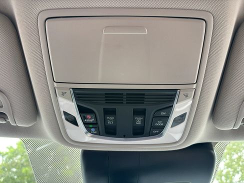 Used 2023 Acura RDX w/ Technology Package FWD image 21