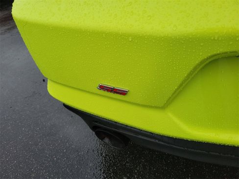 Used 2021 Chevrolet Camaro SS image 18