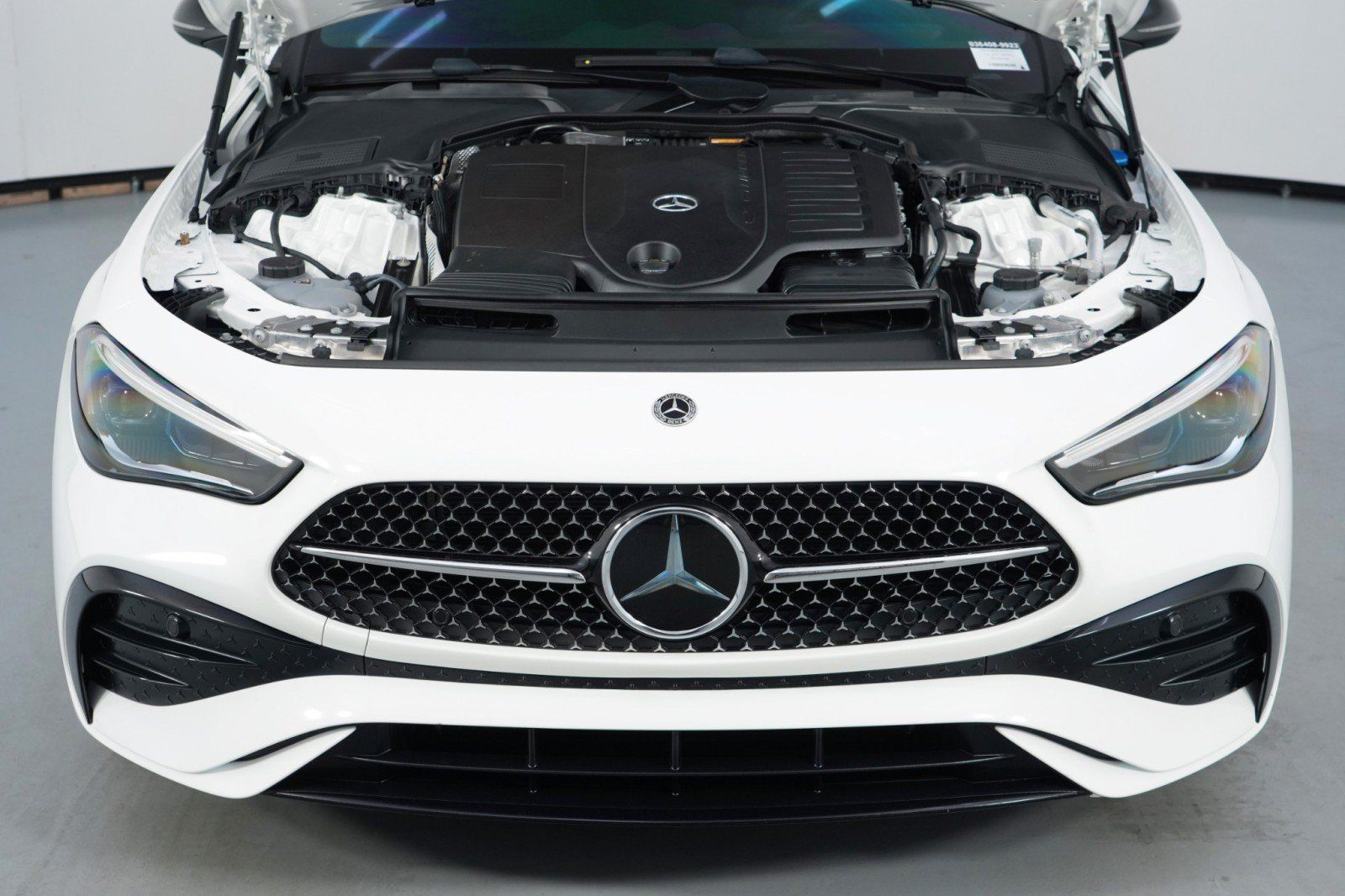 Used 2024 Mercedes-Benz CLE 450 4MATIC Coupe w/ Driver Assistance Package image 8