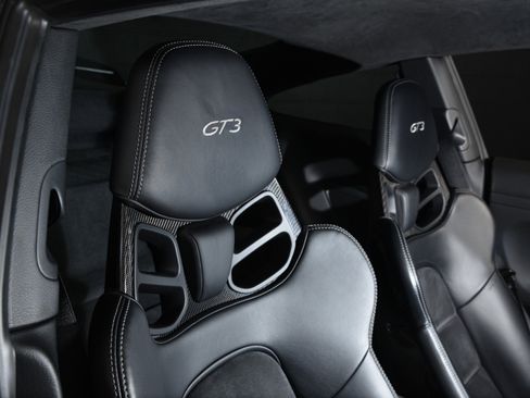 Used 2015 Porsche 911 GT3 image 27