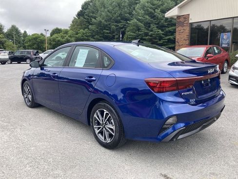 Used 2022 Kia Forte LXS w/ LXS Technology Package FWD image 7