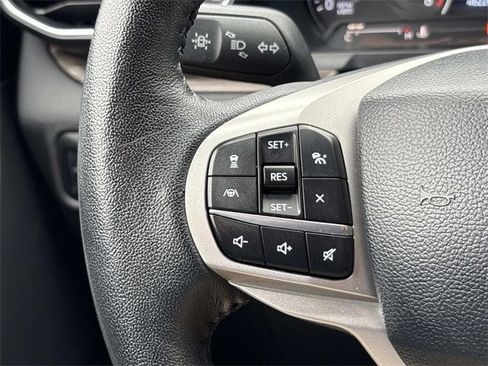 Certified 2024 Ford Explorer Limited image 31