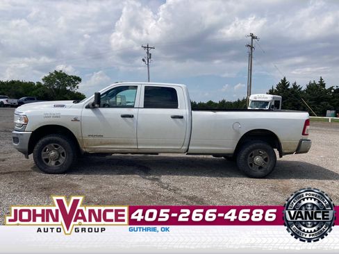 Used 2022 RAM 2500 Tradesman w/ Chrome Appearance Group image 2