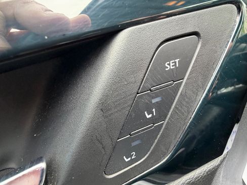 Used 2022 Mitsubishi Outlander SEL AWD/4WD image 25