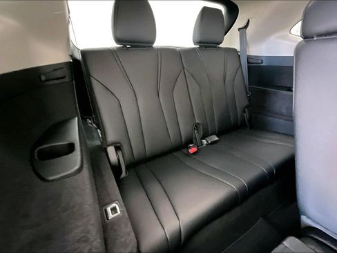 Certified 2025 Acura MDX SH-AWD image 35