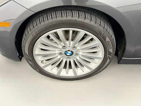 Used 2013 BMW 328i xDrive Sedan AWD/4WD image 11