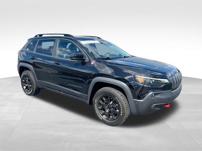 Used 2023 Jeep Cherokee Trailhawk w/ Sun & Sound Group