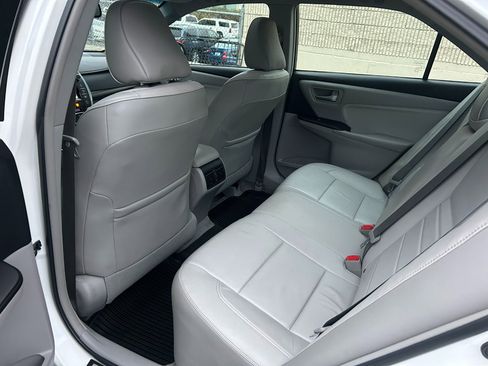 Used 2017 Toyota Camry XLE image 14