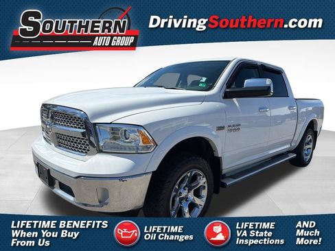Used 2017 RAM 1500 Laramie AWD/4WD image 1