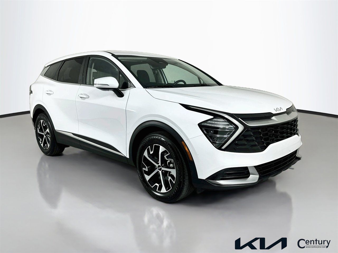 Certified 2025 Kia Sportage EX FWD image 3