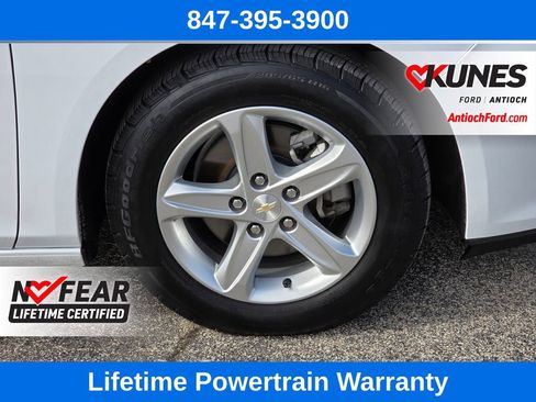 Used 2023 Chevrolet Malibu LS image 9