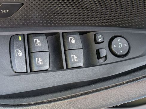 Used 2024 BMW i4 eDrive40 image 14