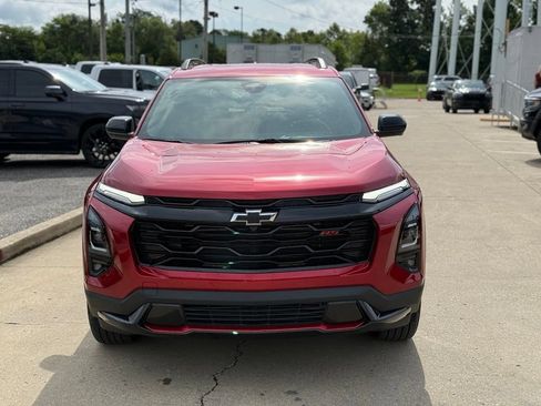 Used 2025 Chevrolet Equinox RS w/ Safety and Technology Package FWD image 3