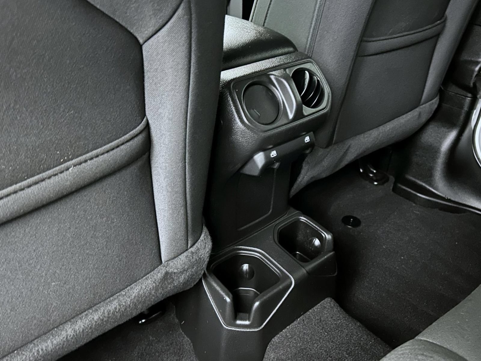 Certified 2022 Jeep Wrangler Unlimited Sport AWD/4WD image 21