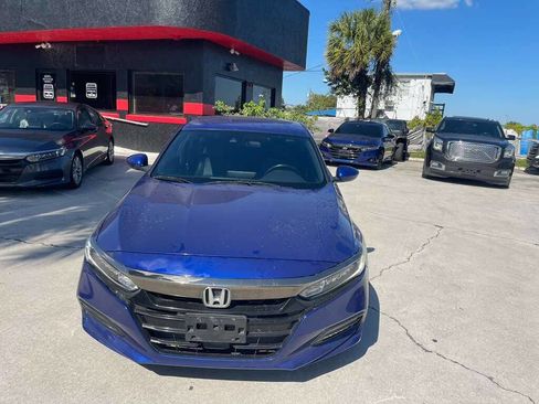 Used 2019 Honda Accord Sport image 2