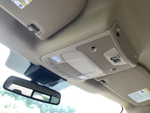Used 2019 Ford F150 Lariat RWD image 19