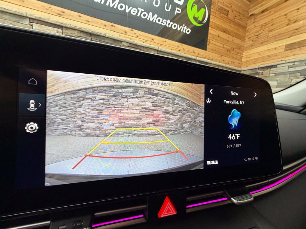 Used 2024 Hyundai Elantra SEL FWD image 24