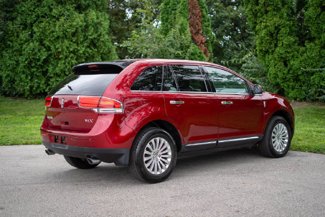 Used 2015 Lincoln MKX FWD image 5