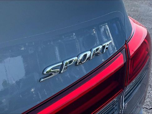 Used 2023 Honda Civic Sport image 8