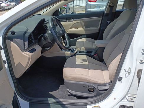 Used 2020 Hyundai Elantra Value Edition FWD image 9