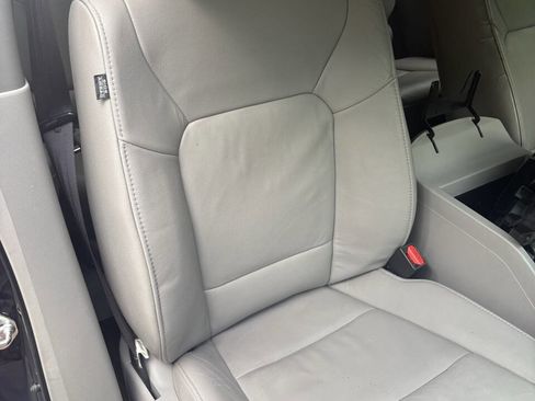 Used 2012 Honda Pilot Touring image 44
