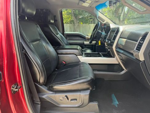 Used 2018 Ford F250 Lariat w/ Lariat Value Package AWD/4WD image 14