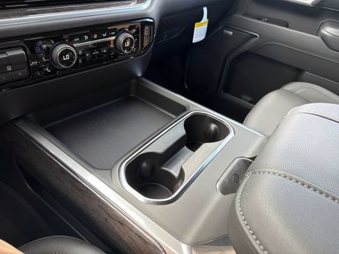 New 2026 Chevrolet Silverado 3500 LTZ w/ LTZ Convenience Package AWD/4WD image 27