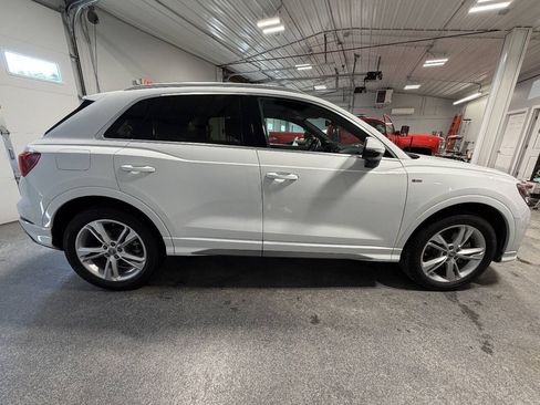Used 2020 Audi Q3 2.0T Premium Plus AWD/4WD image 6