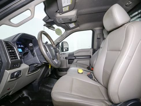 Used 2022 Ford F550 4x4 Regular Cab Super Duty image 32