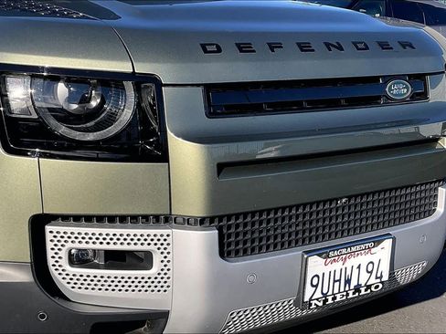 Used 2025 Land Rover Defender 110 S image 32