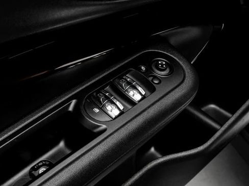 Used 2021 MINI Cooper Clubman S w/ Driver Assistance Package image 42