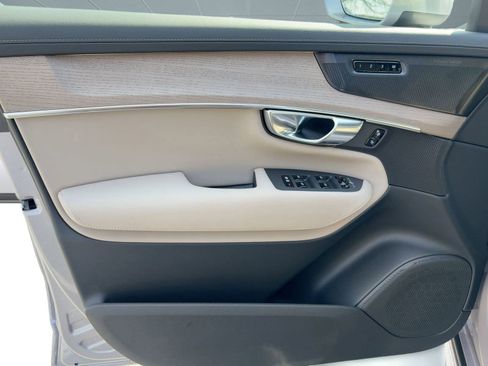 New 2026 Volvo XC90 B6 Plus w/ Protection Package Premier image 20