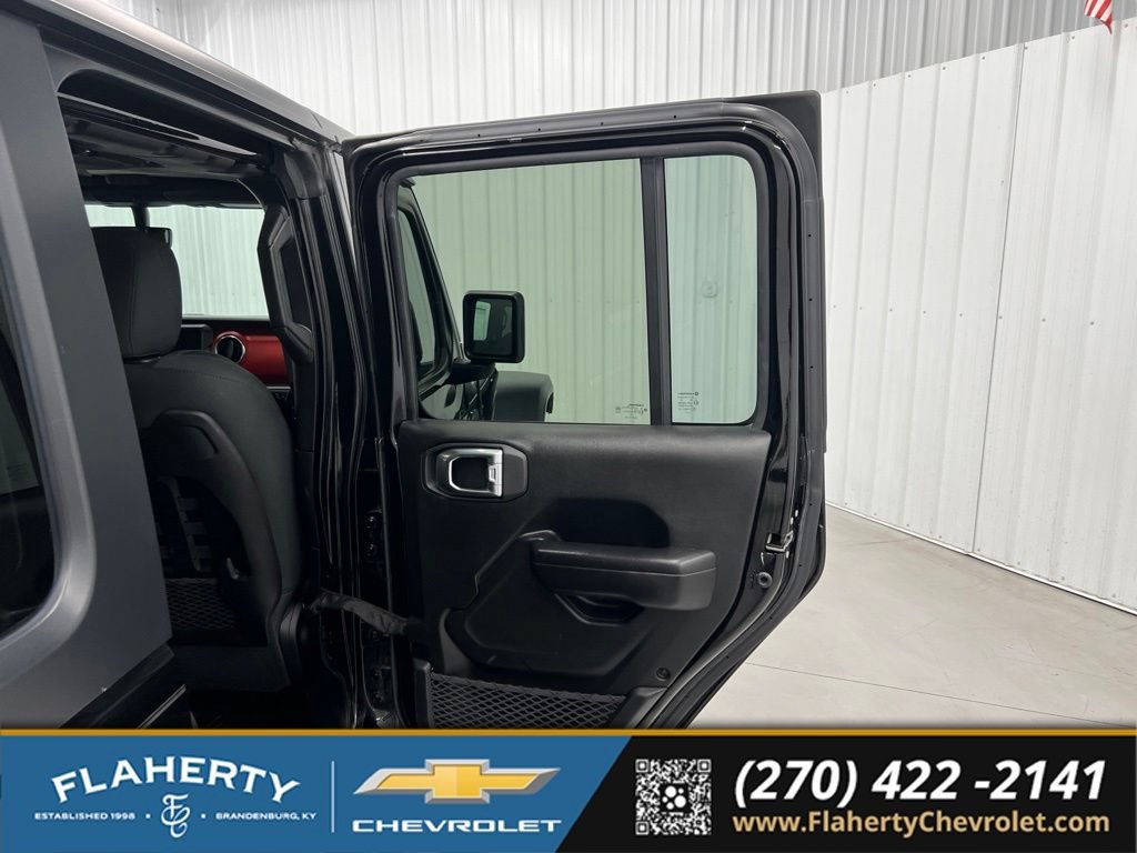 Used 2021 Jeep Wrangler Unlimited Rubicon AWD/4WD image 12
