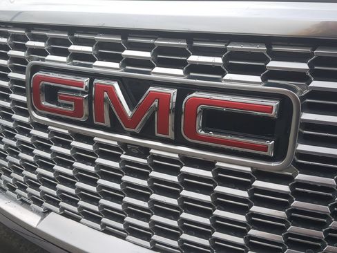 Used 2023 GMC Yukon Denali AWD/4WD image 32