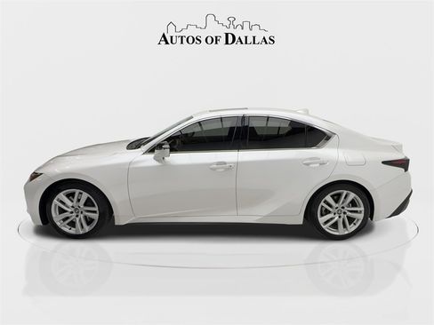 Used 2023 Lexus IS 300 300 CAM,SUNROOF,CLMT STS,BLIND image 6