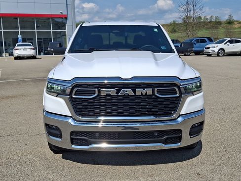 Used 2025 RAM 1500 Big Horn AWD/4WD image 2
