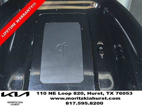 Used 2018 Toyota Prius Prime Premium image 22