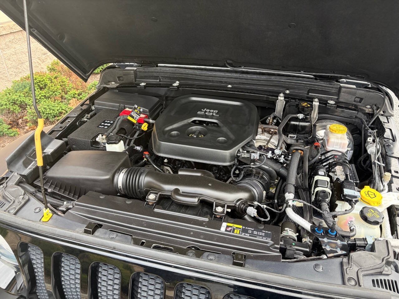 Used 2020 Jeep Wrangler Unlimited Sport S AWD/4WD image 35